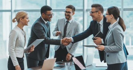 Professionals werken samen: waar mag samenwerking tussen concurrenten wel?